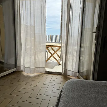 Les Sables D'or Йер
